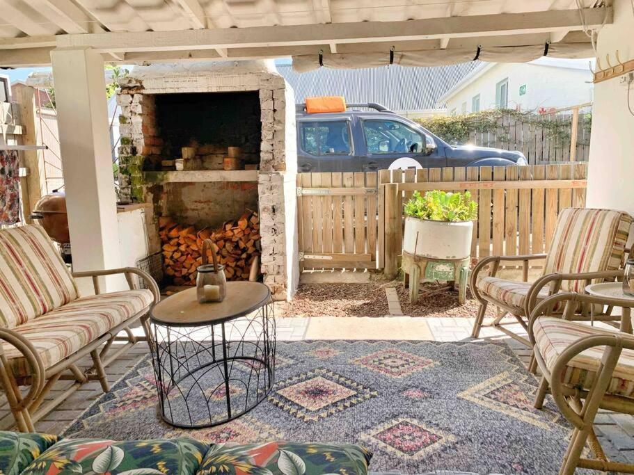 The Town House - Lower Knysna Central エクステリア 写真